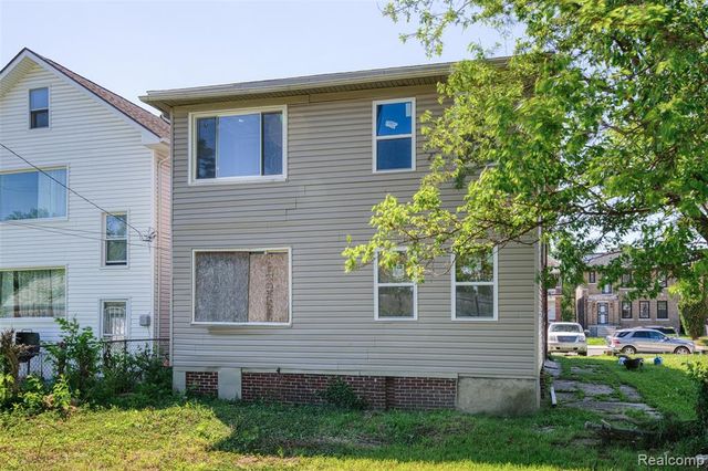 1976 Clairmount Street, Detroit, MI 48206