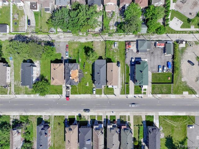 1976 Clairmount Street, Detroit, MI 48206