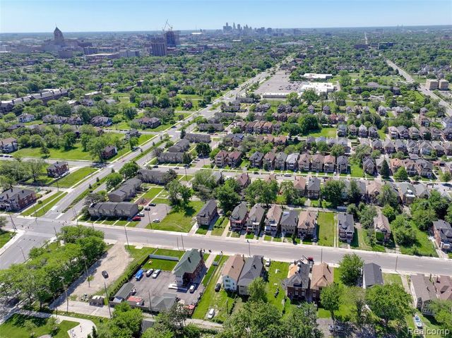 1976 Clairmount Street, Detroit, MI 48206