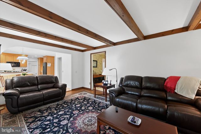 2119 COUNTY LINE RD, Villanova, PA 19085