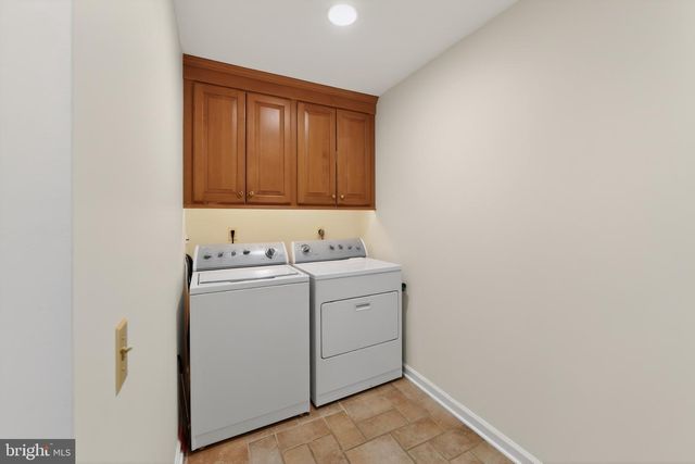 2119 COUNTY LINE RD, Villanova, PA 19085