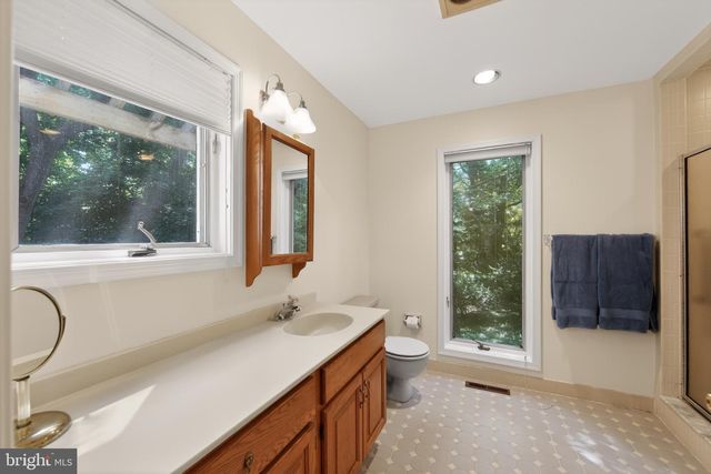 2119 COUNTY LINE RD, Villanova, PA 19085