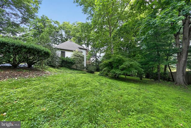 2119 COUNTY LINE RD, Villanova, PA 19085