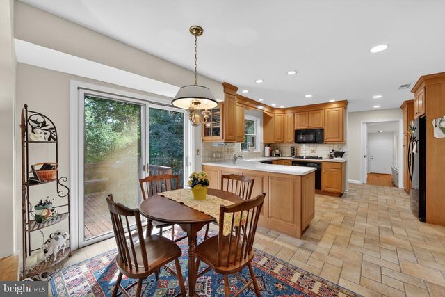 2119 COUNTY LINE RD, Villanova, PA 19085