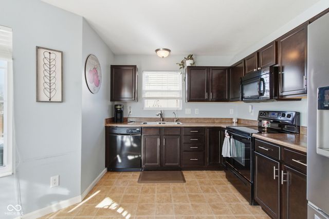 2744 Solidago Drive, Plainfield, IN 46168