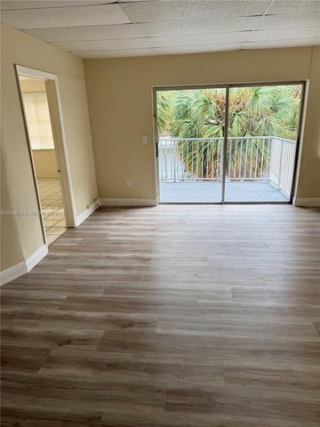 9390 E Bay Harbor Drive 10, Bay Harbor Islands, FL 33154