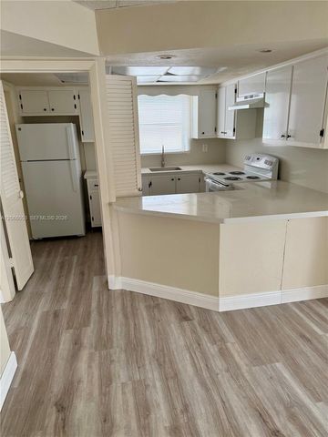 9390 E Bay Harbor Drive 10, Bay Harbor Islands, FL 33154