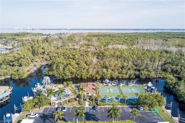 1785 Four Mile Cove PKWY # 322, Cape Coral, FL 33990