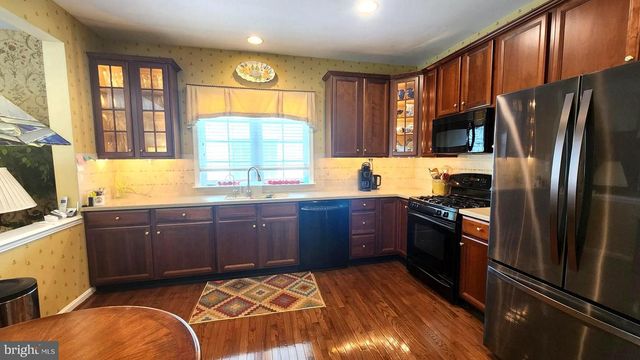 723 VILLAGE AVE, Collegeville, PA 19426