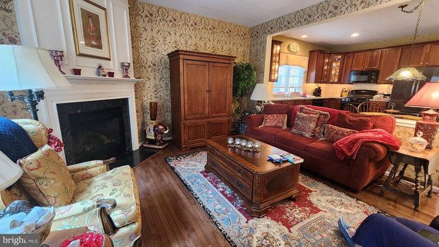 723 VILLAGE AVE, Collegeville, PA 19426