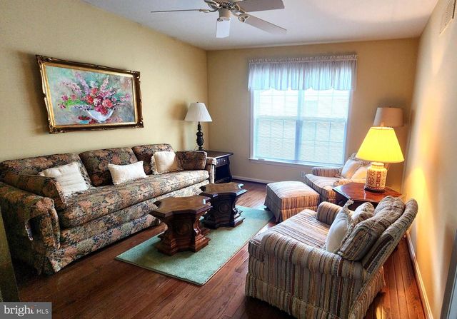 723 VILLAGE AVE, Collegeville, PA 19426
