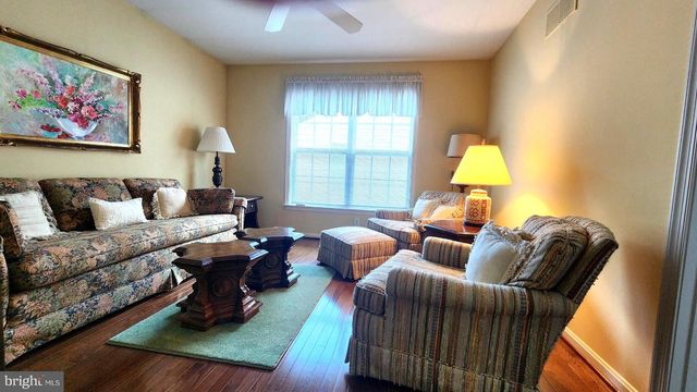 723 VILLAGE AVE, Collegeville, PA 19426