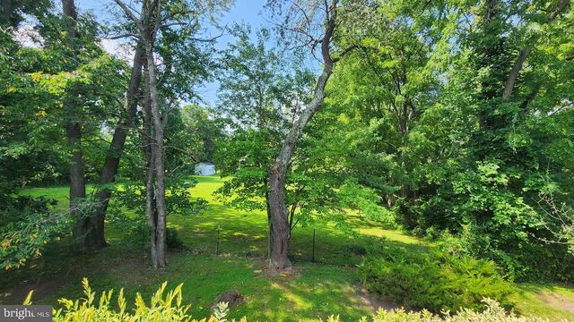 723 VILLAGE AVE, Collegeville, PA 19426