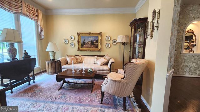 723 VILLAGE AVE, Collegeville, PA 19426
