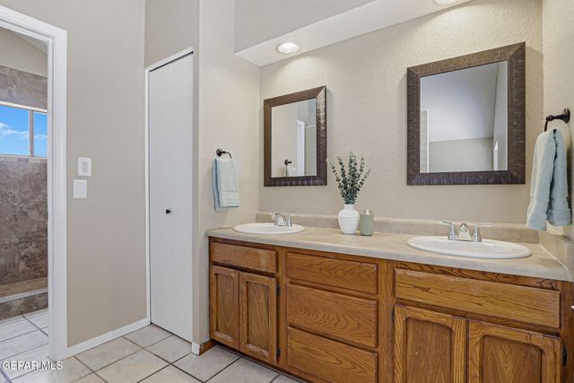 11404 LAKE ALICE Drive, El Paso, TX 79936