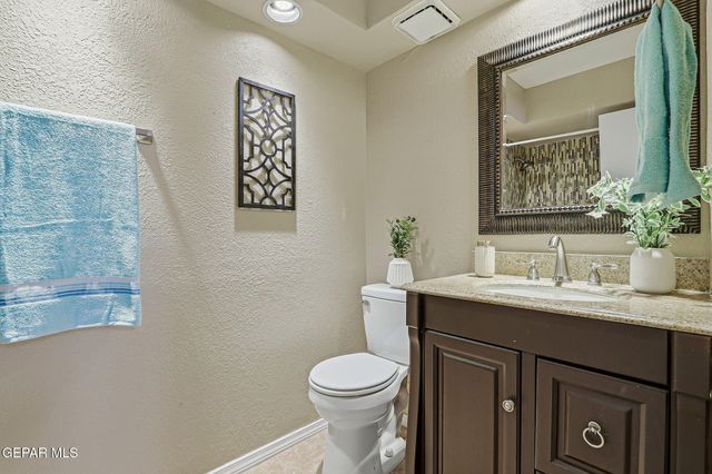 11404 LAKE ALICE Drive, El Paso, TX 79936