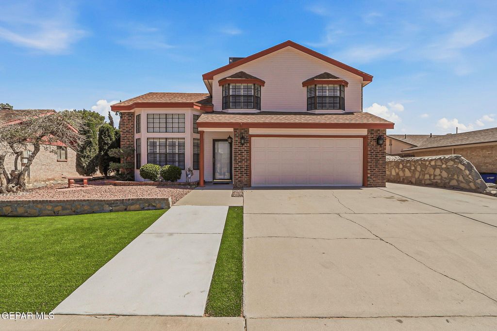 11404 LAKE ALICE Drive, El Paso, TX 79936