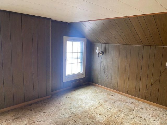 5604 W Peninsula DRIVE, Waterford, WI 53185