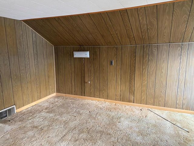 5604 W Peninsula DRIVE, Waterford, WI 53185