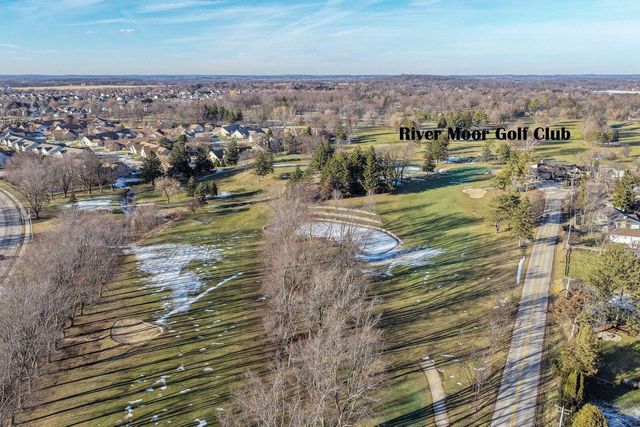 5604 W Peninsula DRIVE, Waterford, WI 53185