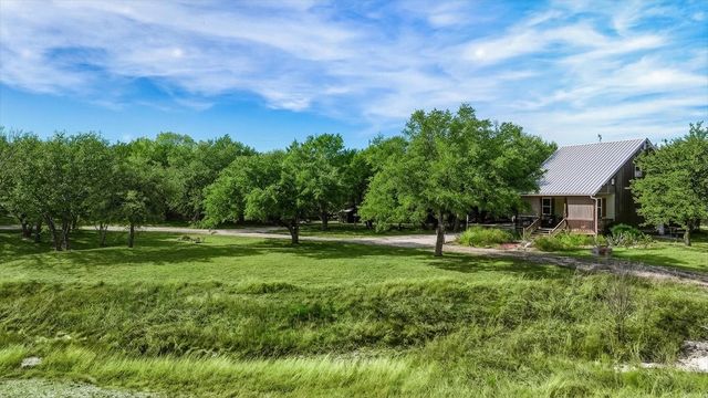 3014 County Road 2013, Glen Rose, TX 76690