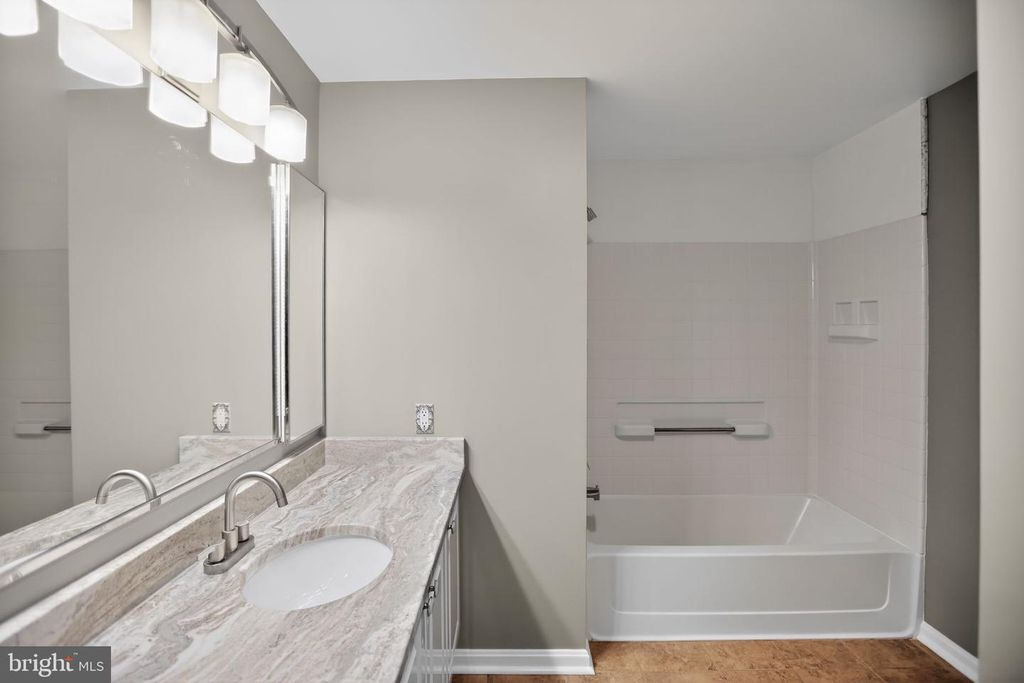 Image 22 of property listing at 2904 N LEISURE WORLD BLVD #207, Silver Spring, MD 20906