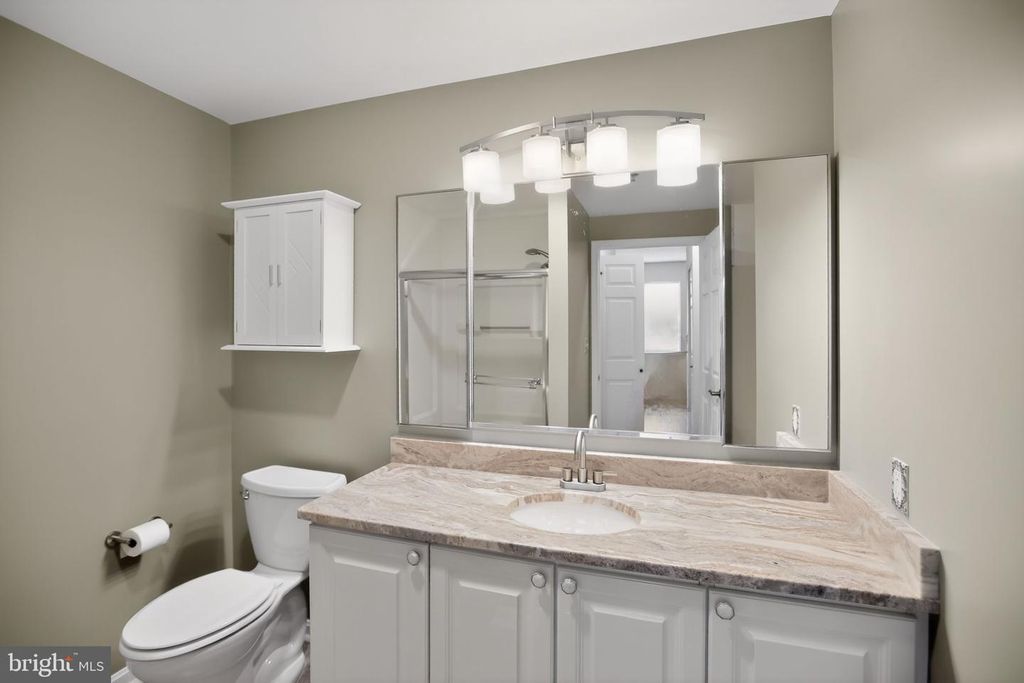 Image 23 of property listing at 2904 N LEISURE WORLD BLVD #207, Silver Spring, MD 20906