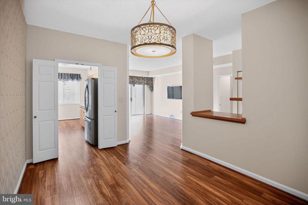 Image 24 of property listing at 2904 N LEISURE WORLD BLVD #207, Silver Spring, MD 20906