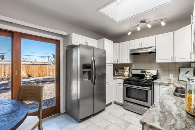 4609 Burton Avenue SE, Albuquerque, NM 87108