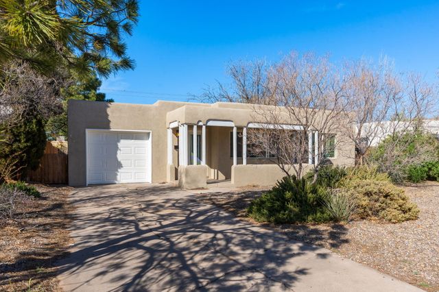 4609 Burton Avenue SE, Albuquerque, NM 87108