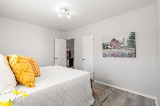 4609 Burton Avenue SE, Albuquerque, NM 87108