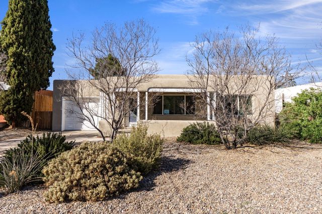 4609 Burton Avenue SE, Albuquerque, NM 87108