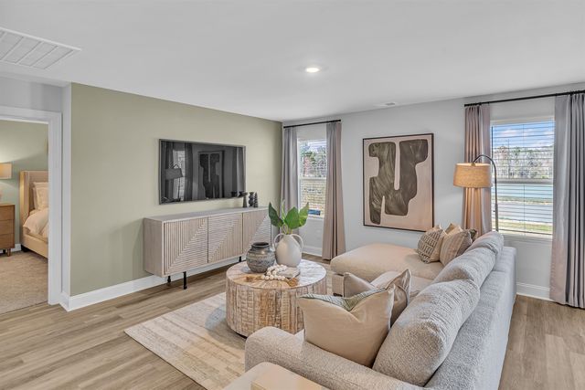 2046 Creekview Landing Blvd SW, Shallotte, NC 28470
