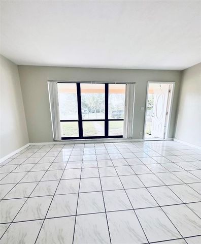 320 Kansas Avenue, Fort Lauderdale, FL 33312