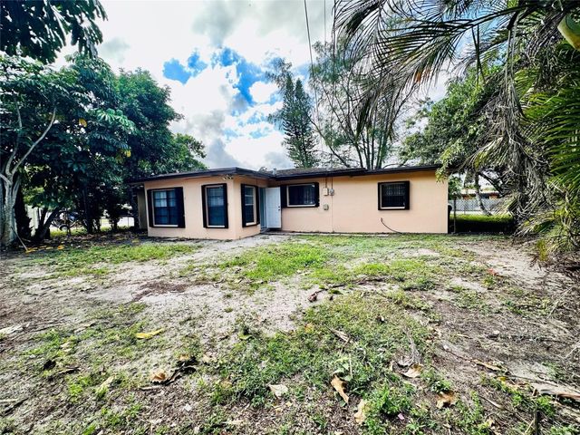 320 Kansas Avenue, Fort Lauderdale, FL 33312