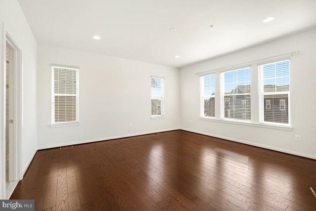 14213 DOWITCHER WAY, Clarksburg, MD 20871