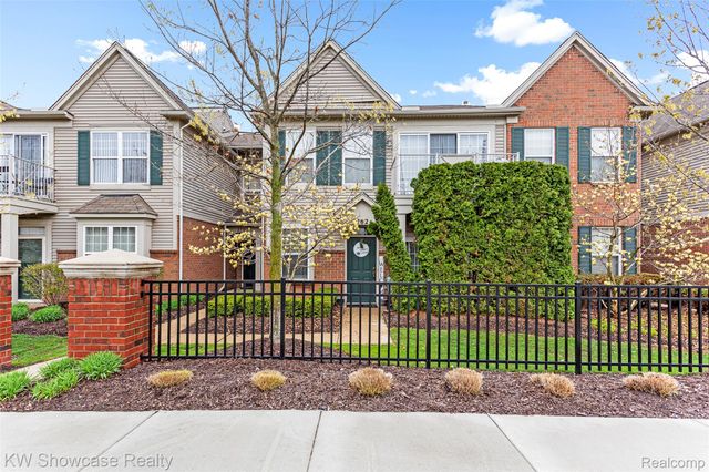 262 N Wixom Road, Wixom, MI 48393