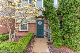 262 N Wixom Road, Wixom, MI 48393