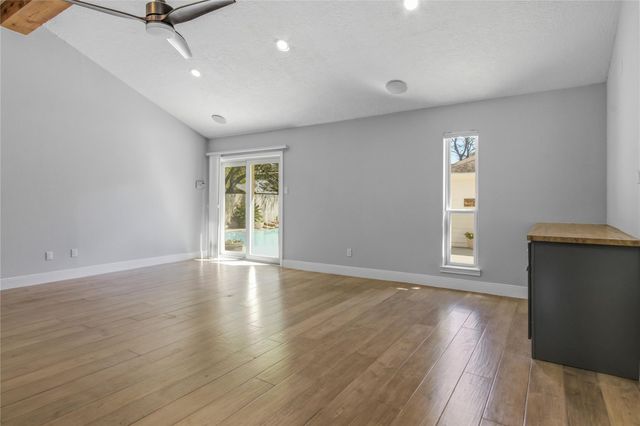 512 Chalmette Street, League City, TX 77573