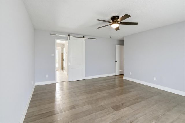 512 Chalmette Street, League City, TX 77573