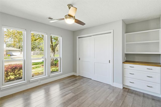 512 Chalmette Street, League City, TX 77573