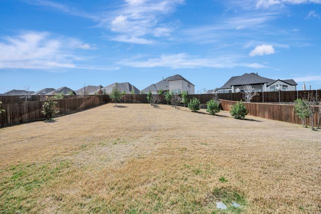 2000 Waterleaf Road, Haslet, TX 76052