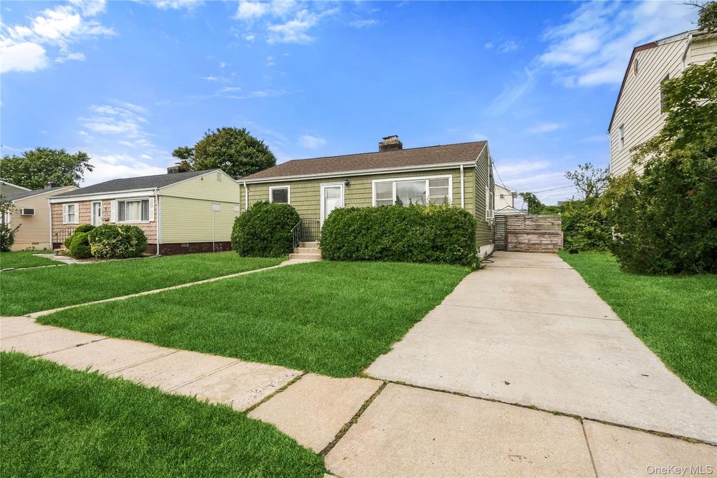78 Robert Street, Freeport, NY 11520 — photo 3
