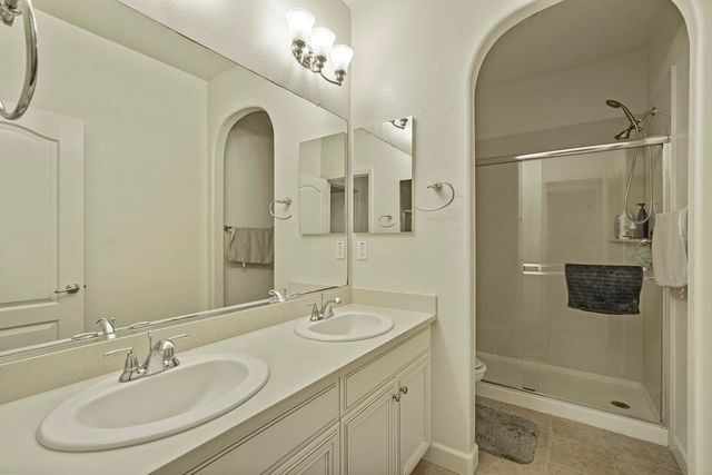 1140 Duomo Way, Manteca, CA 95337