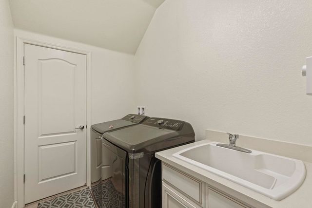 1140 Duomo Way, Manteca, CA 95337
