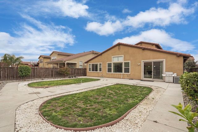 1140 Duomo Way, Manteca, CA 95337