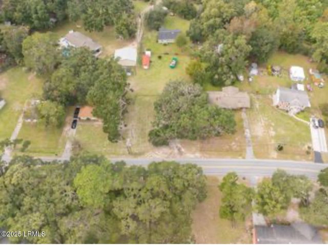 411 Broad River Drive, Beaufort, SC 29906