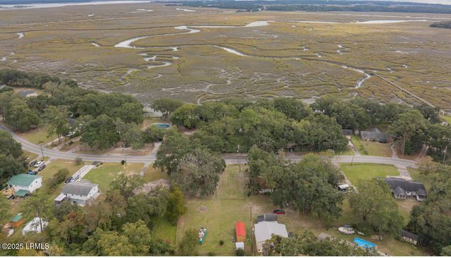 411 Broad River Drive, Beaufort, SC 29906