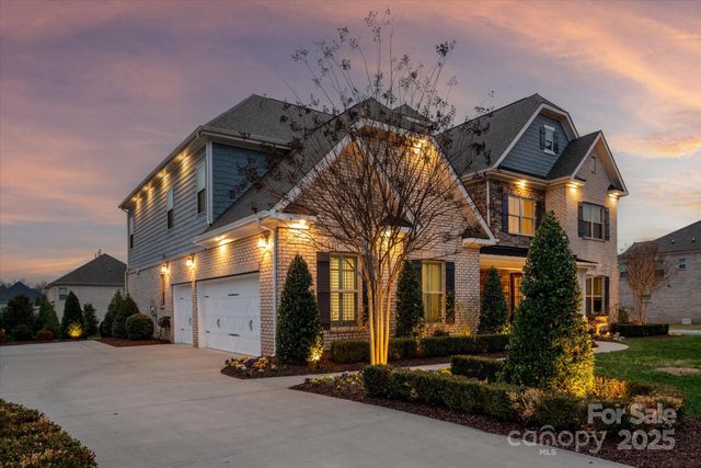 105 Downton Abbey Drive, Marvin, NC 28173