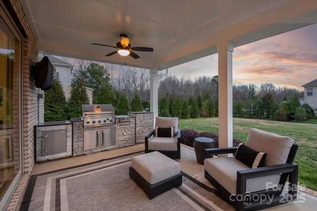 105 Downton Abbey Drive, Marvin, NC 28173